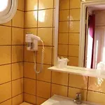Nina Otel 2*
