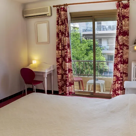 Nina Hotel