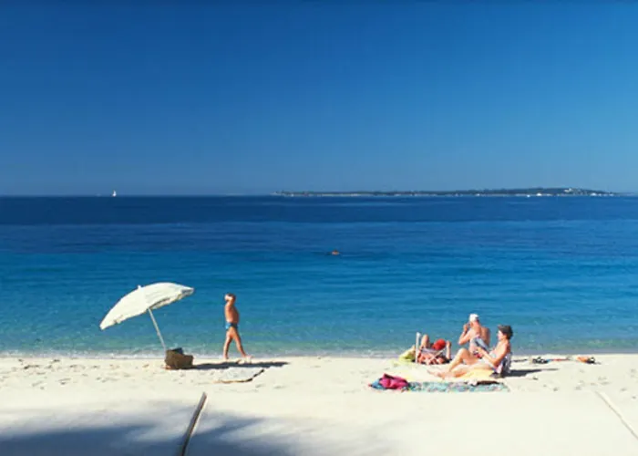Nina Antibes