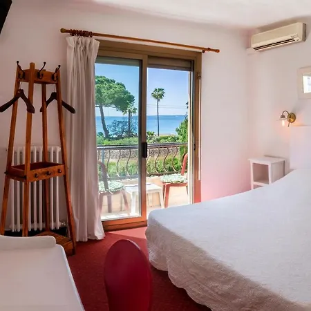 Hotel Nina
