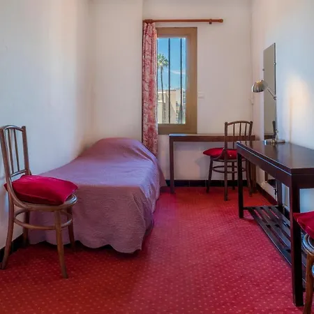 Nina Hotel
