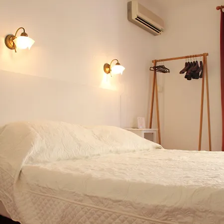 Hotel Nina