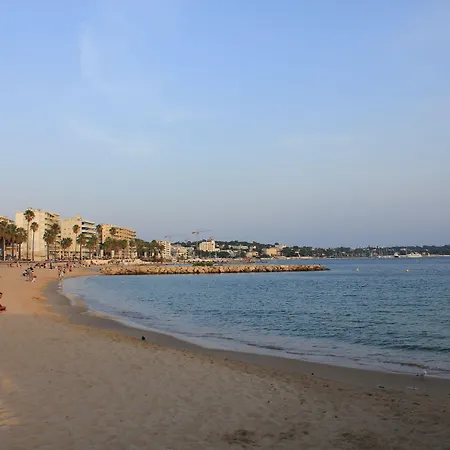 Nina 2* אנטיב