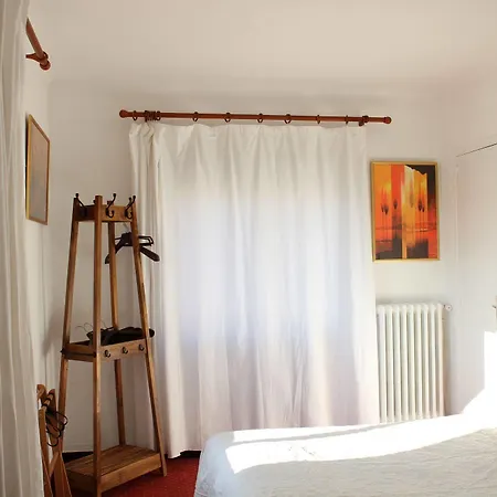 Nina Hotel 2*
