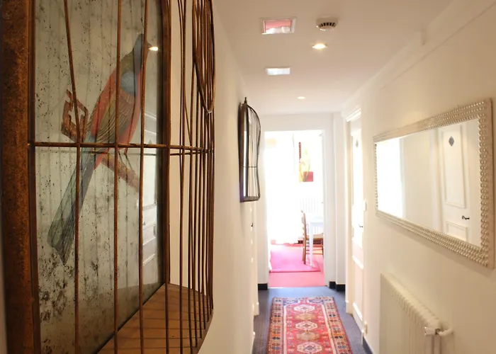 Hotel Nina 2*