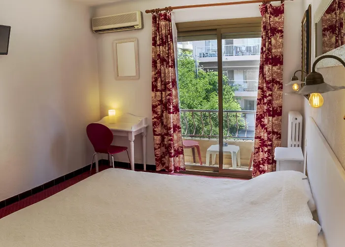 Nina Hotel